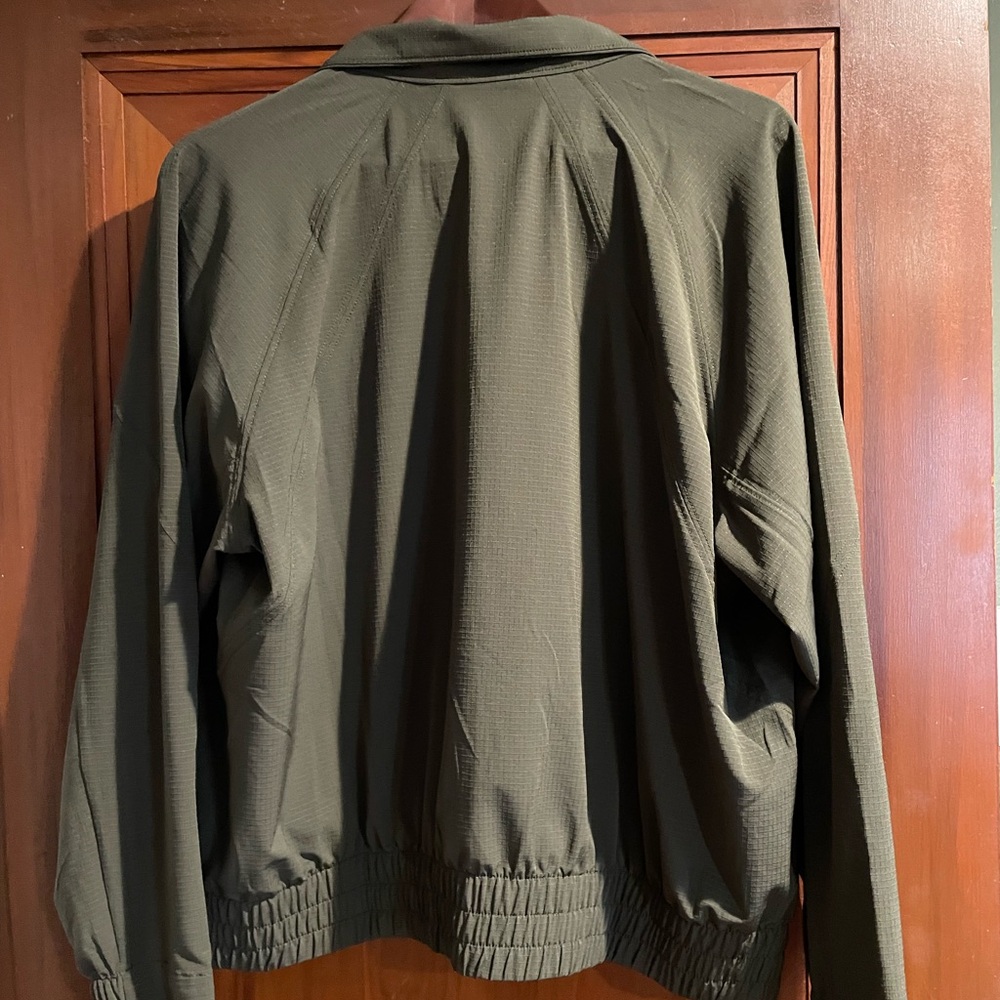 Athleta Olive Green Pullover Jacket - image 3